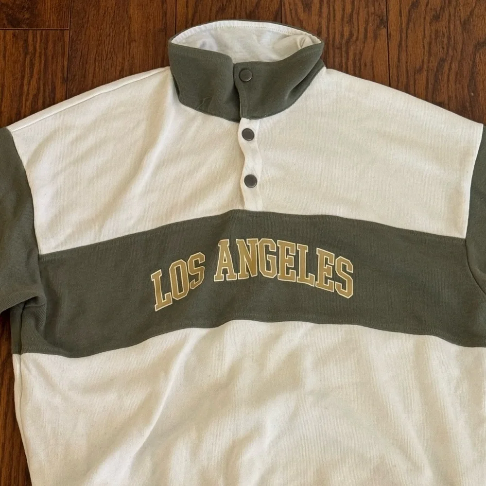 Forever 21 Los Angeles Graphic Rugby Pullover in Green/White | size Medium